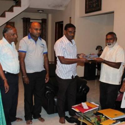 Nuwara Eliya Dirc Members Meet A Provincial Council Member To Explain Their Activities And Hand Over A Book On Success Stories